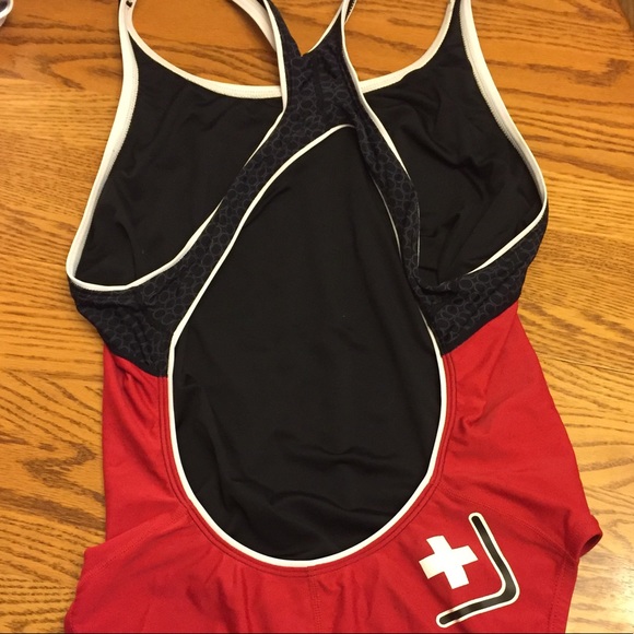 Nike Guard Swimsuit- Excellent condition! 👓☀️ - Picture 4 of 4